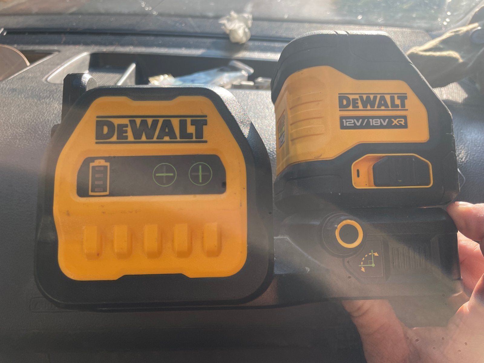 DeWalt 12V/18V XR Kruislijnlaser - Zo goed als nieuw, Doe-het-zelf en Verbouw, Gereedschap | Handgereedschap, Ophalen, Zo goed als nieuw