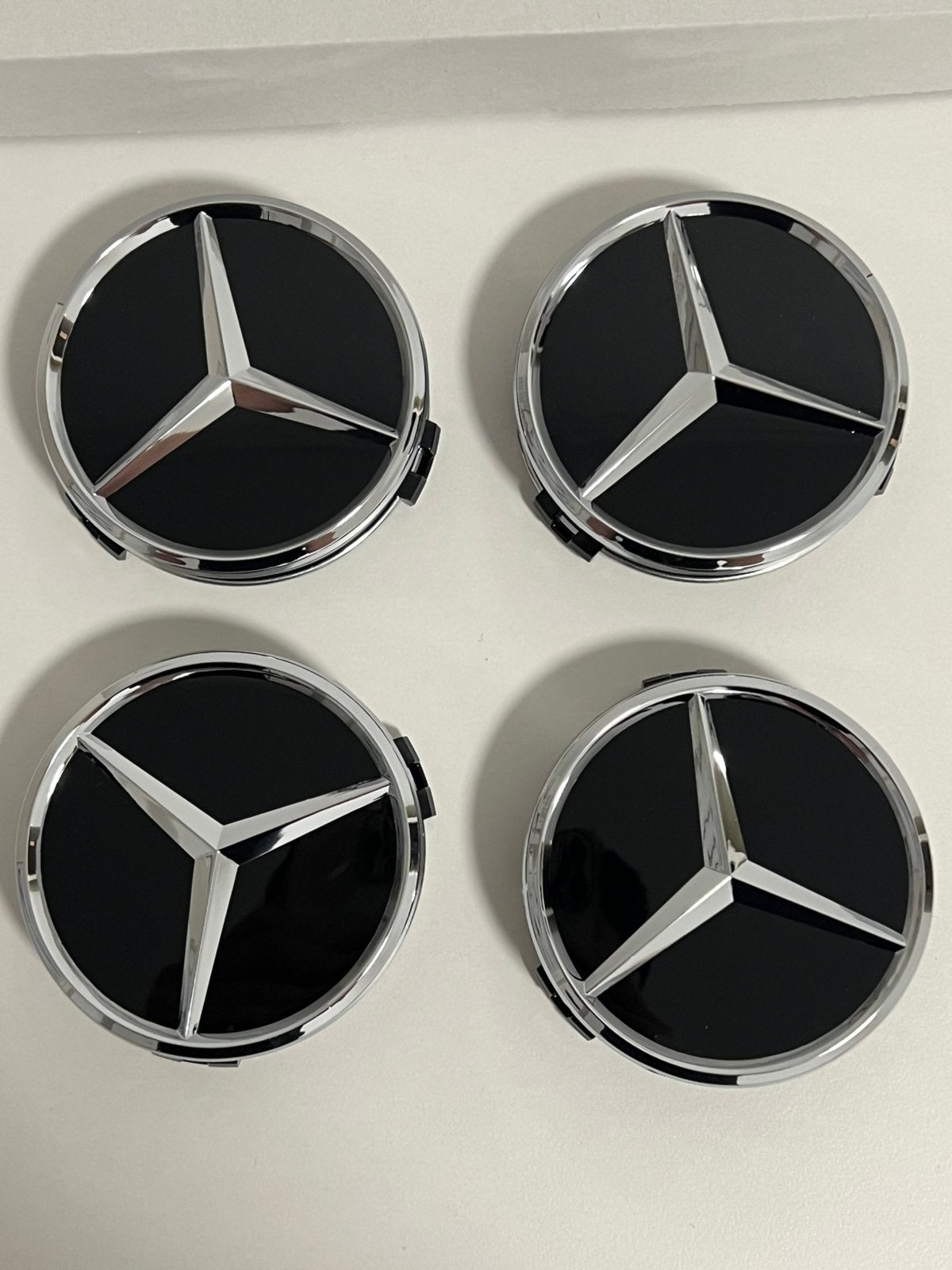 Mercedes-Benz Naafdoppen Velgkappen 75mm NIEUW, Auto diversen, Wieldoppen, Ophalen of Verzenden, Zo goed als nieuw