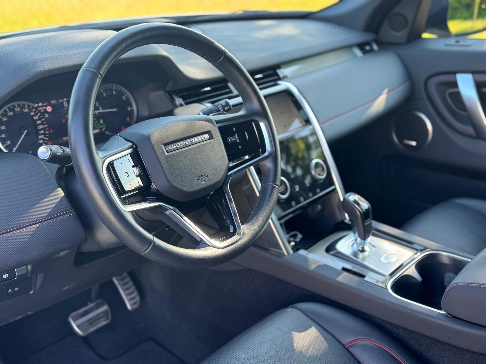Land Rover Discovery Sport P300e 1.5 R-Dynamic SE | Memory s, Auto's, Automaat, Gebruikt, Zwart, Discovery Sport