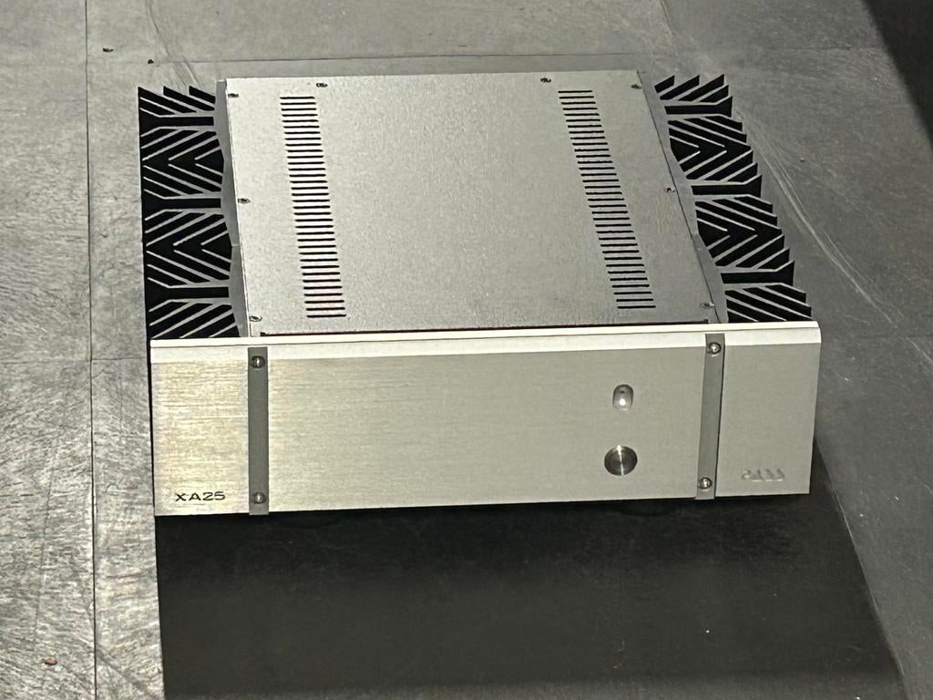 Pass Labs XA25 eindversterker, Zo goed als nieuw, 60 tot 120 watt, Stereo, Ophalen