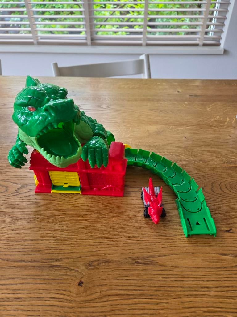 Dino auto baan inclusief auto, Ophalen of Verzenden, Zo goed als nieuw