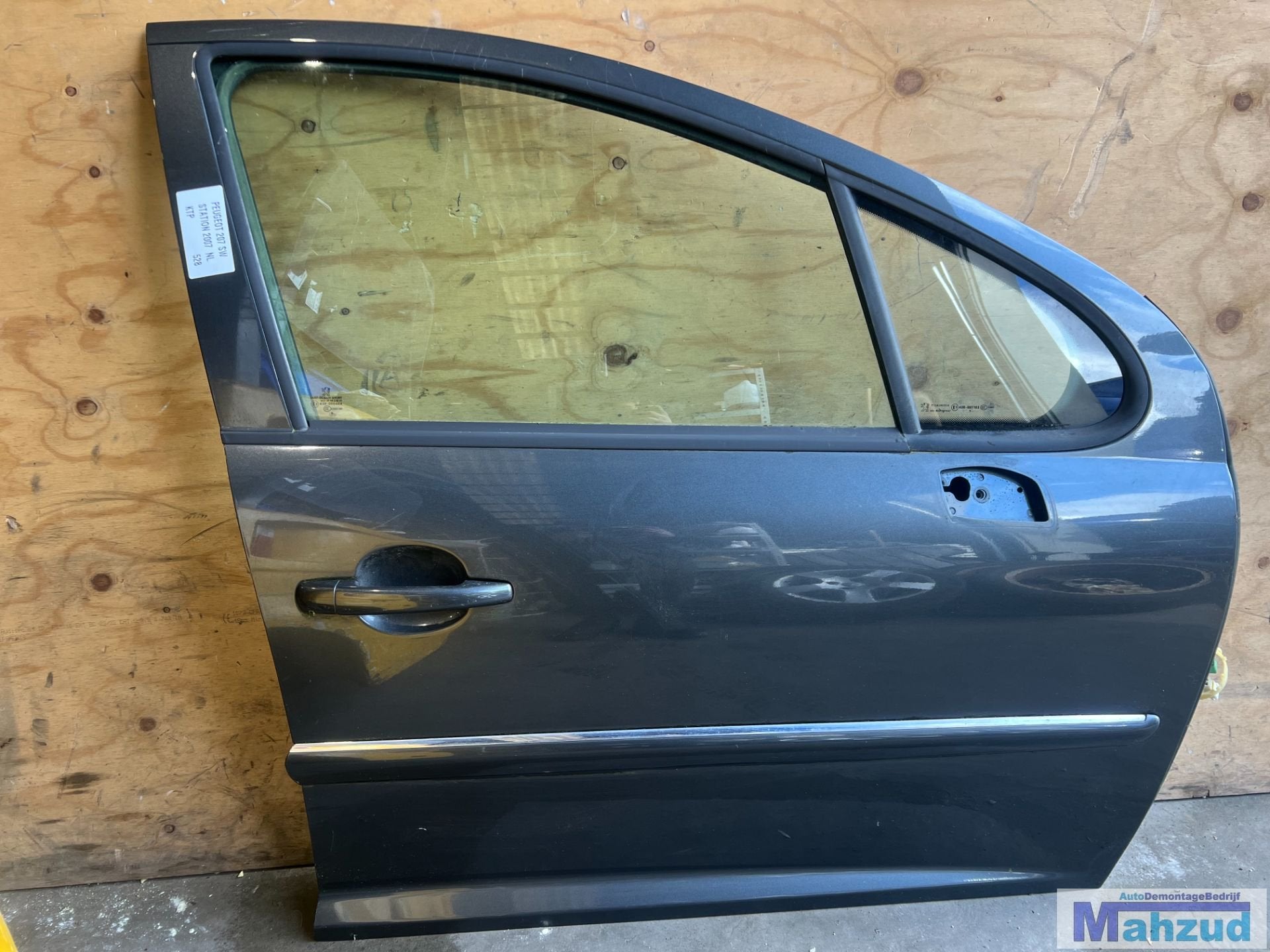 PEUGEOT 207 SW GrijS KTP Rechts voor deur portier 2007-2013, Taurusavenue 1
2132 LS  Hoofddorp, NL, Gebruikt, Contact.group@renault.com