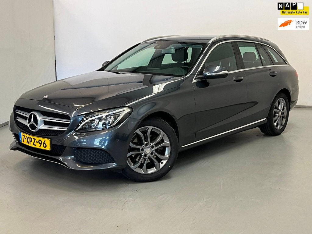 Mercedes-Benz C-klasse Estate 180 / NL-auto / Trekhaak / Nav, Automaat, 745 kg, Achterwielaandrijving, 1395 kg