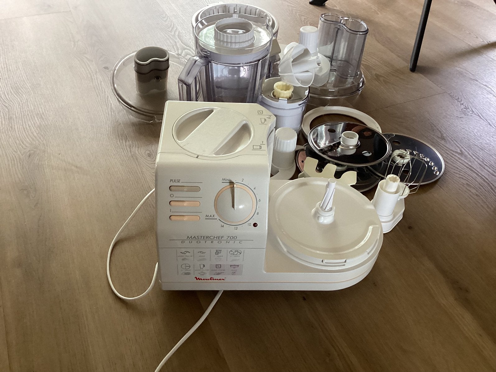 Moulinex Masterchef 700 Keukenmachine met veel hulpstukken, Ophalen of Verzenden, Zo goed als nieuw