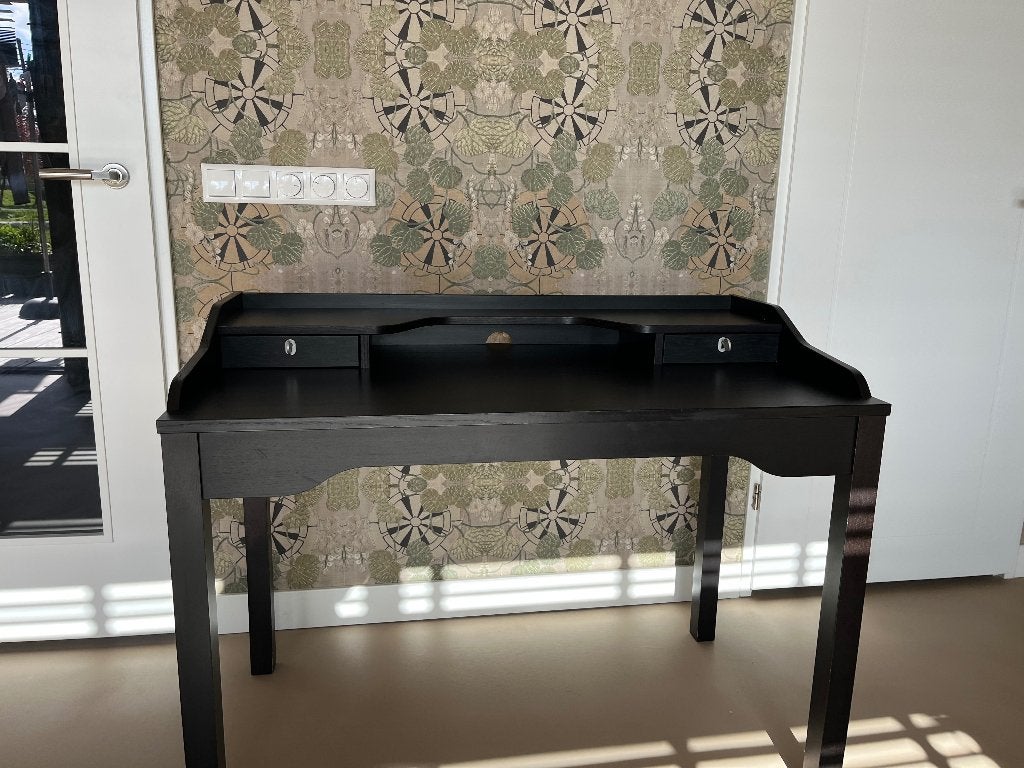 IKEA bureautje, Huis en Inrichting, Bureaus, Ophalen, Gebruikt, 110 cm, Hout