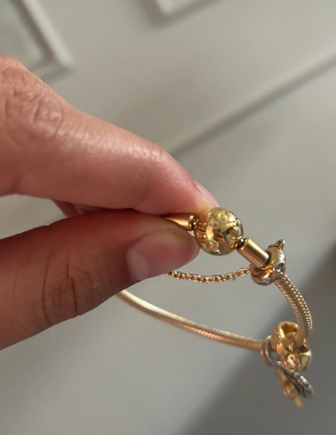 Pandora Armband met Bedels - Zo Goed als Nieuw, Sieraden, Tassen en Uiterlijk, Armbanden, Overige materialen, Ophalen of Verzenden