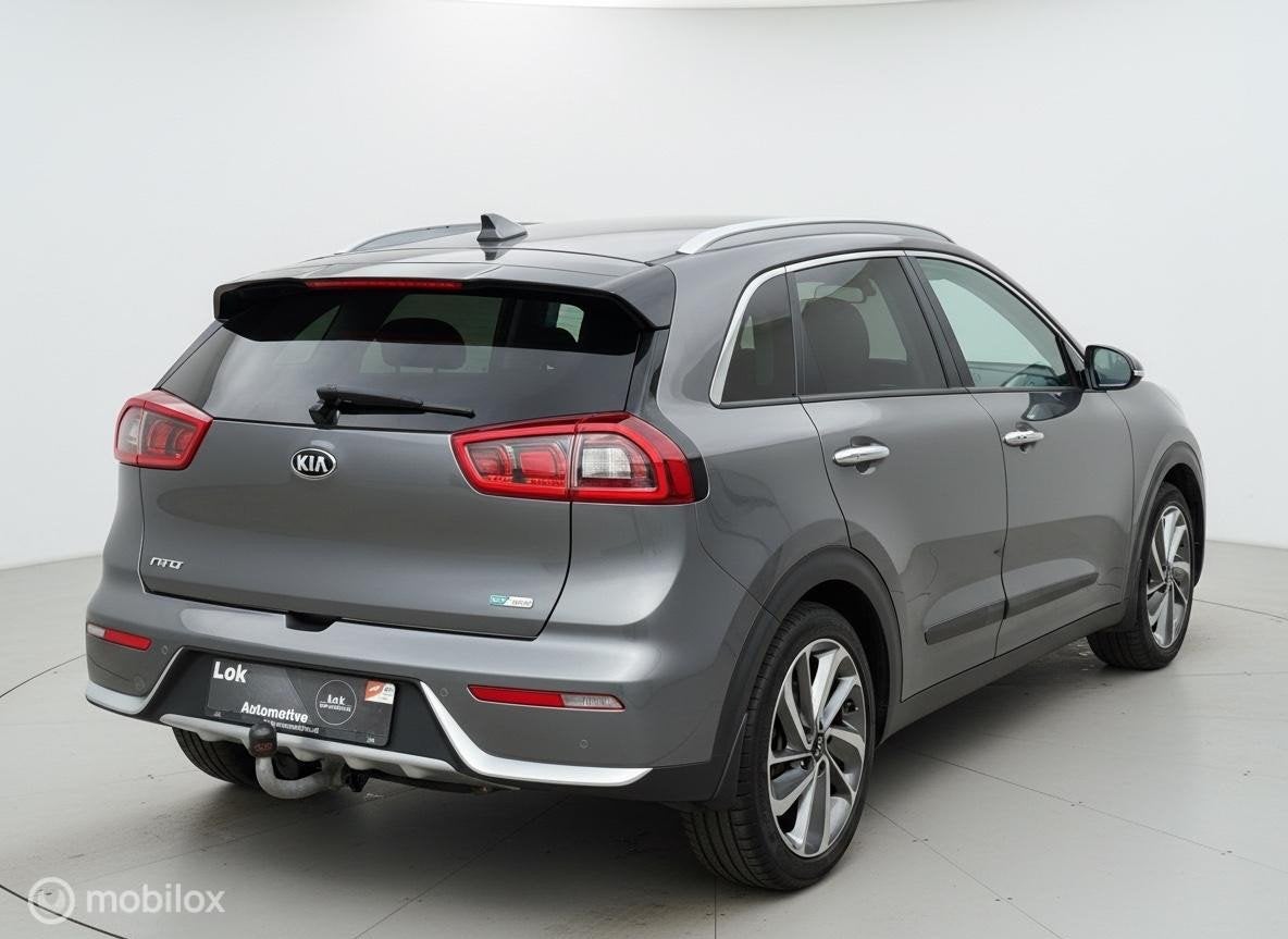 Kia Niro 1.6 GDi Hybrid Edition DAK|JBL|CAMERA|TRKHK|, Gebruikt, Leder en Stof, 23 km/l, Bedrijf