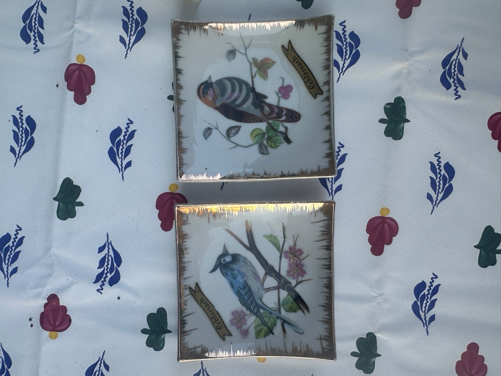 Twee vintage sierbordjes met vogels - Echternach, Antiek en Kunst, Ophalen of Verzenden