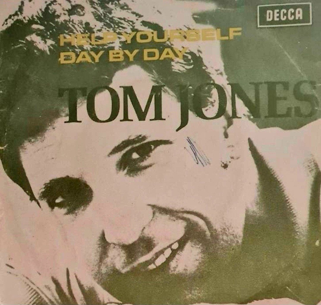 TOM JONES - HELP YOURSELF (HOES BESCHADIGD), Cd's en Dvd's, Vinyl Singles, Ophalen of Verzenden, Gebruikt