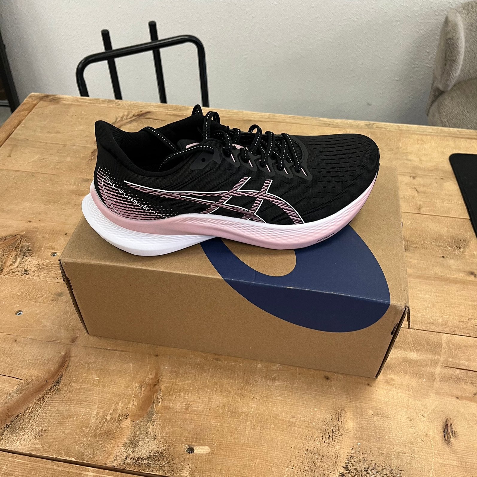 Asics W Gel Persue 10 / 40 - 42, Sport en Fitness, Loopsport en Atletiek, Nieuw, Hardloopschoenen, Hardlopen, Asics, Ophalen of Verzenden