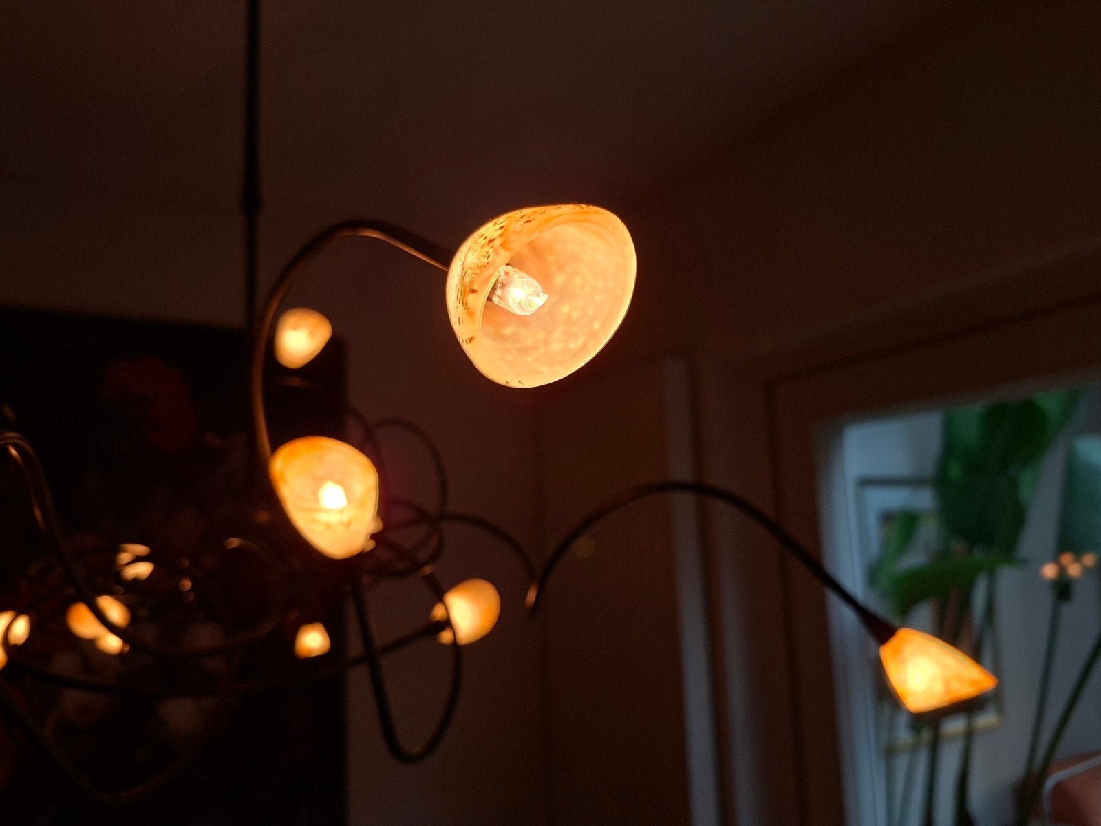 Foto 5 van Design hanglamp met 12 lichtpunten en glazen kappen