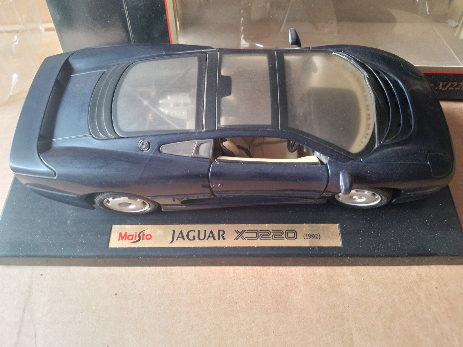 jaguar xj220, Hobby en Vrije tijd, Ophalen of Verzenden