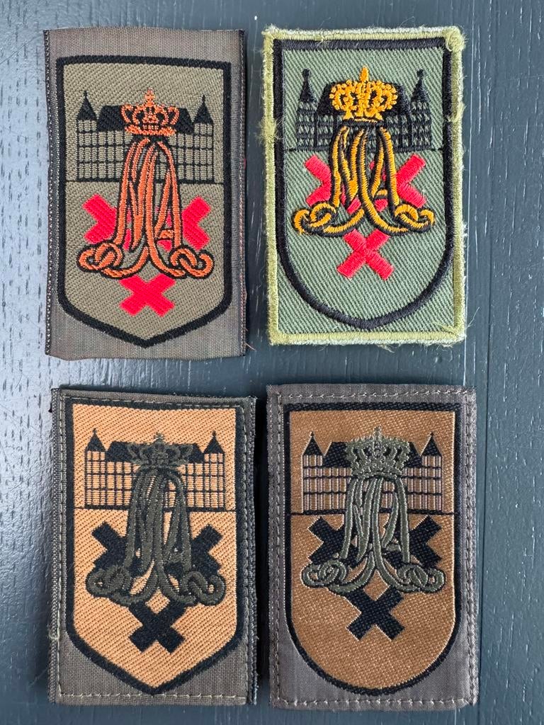 KL vervallen mouwemblemen KMA, Ophalen of Verzenden, Landmacht, Nederland, Embleem of Badge