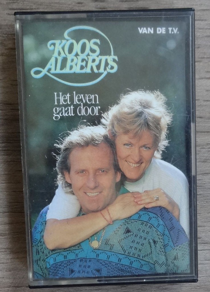 cassettebandje KOOS ALBERTS het leven gaat door, Cd's en Dvd's, 1 bandje, Ophalen of Verzenden, Zo goed als nieuw, Voorbespeeld