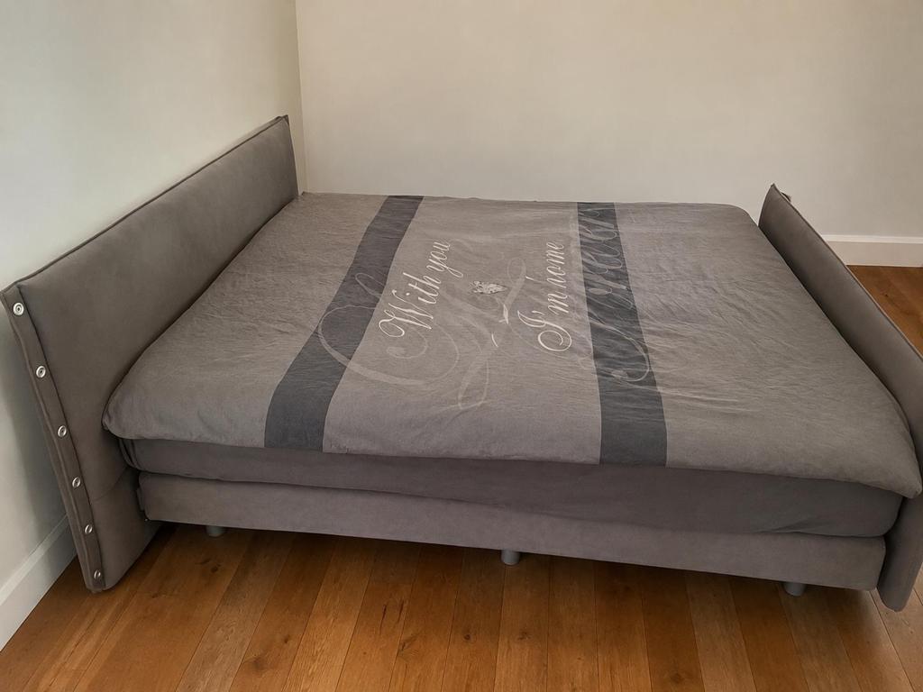 Eastborn boxspring 180x200 grijs velours, Ophalen, Tweepersoons, Zo goed als nieuw, 180 cm