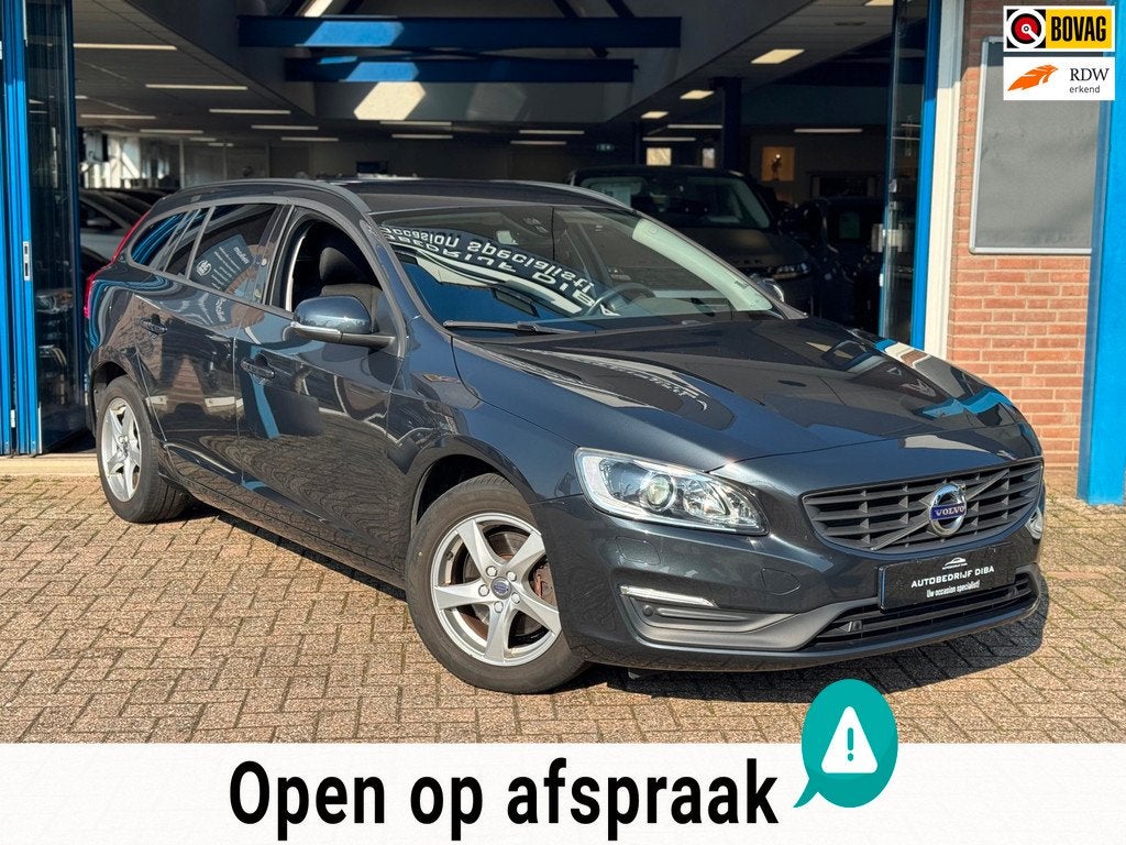 Volvo V60 1.5 T3 Polar+ 2017 AUT NAVI CLIMA NAP 41k KM!, Auto's, Volvo, Stof, 4 cilinders, 152 pk, 84 €/maand
