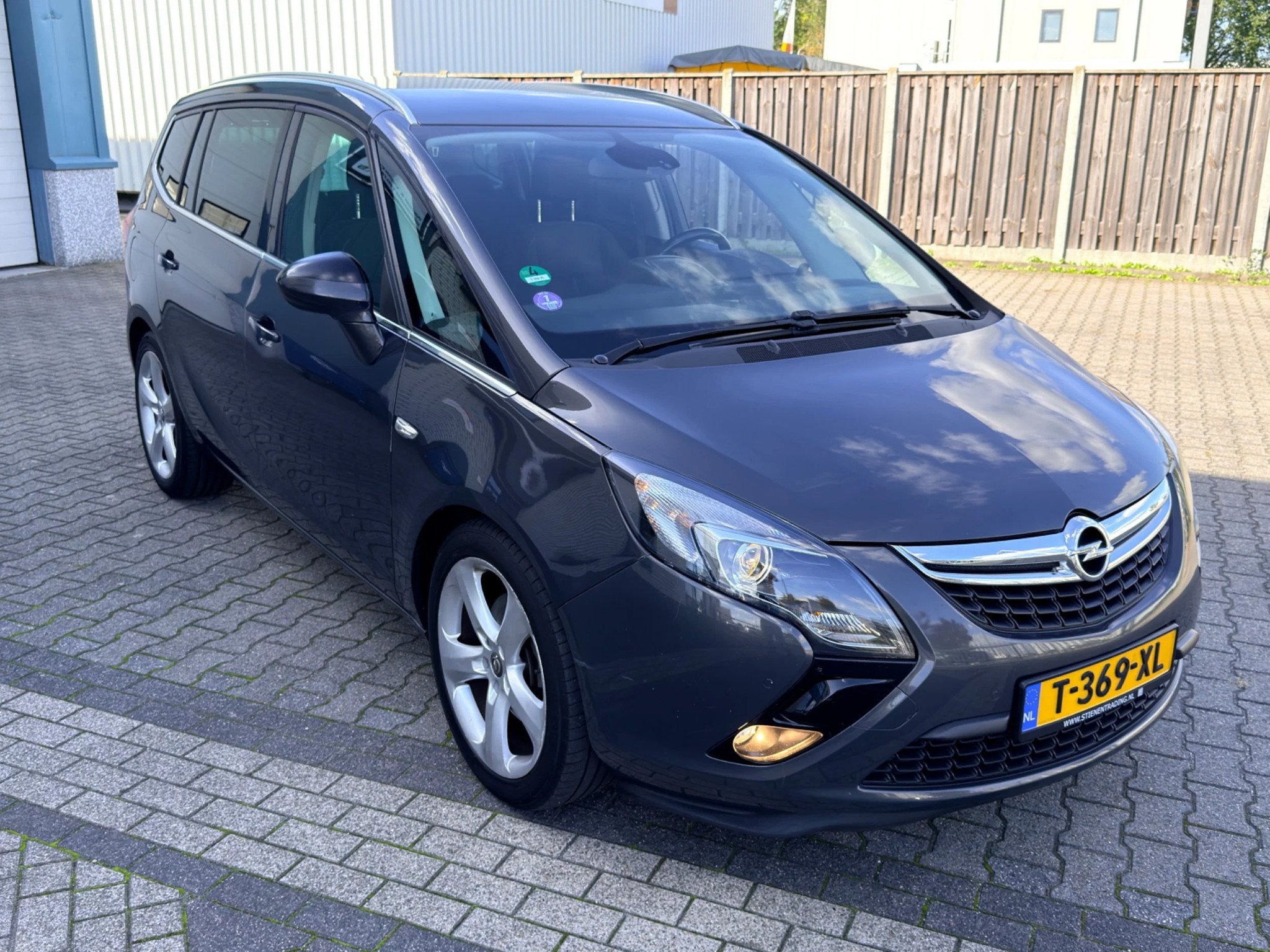 Opel Zafira TOURER 1.6 (bj 2014), Voorwielaandrijving, Euro 5, Gebruikt, Zwart