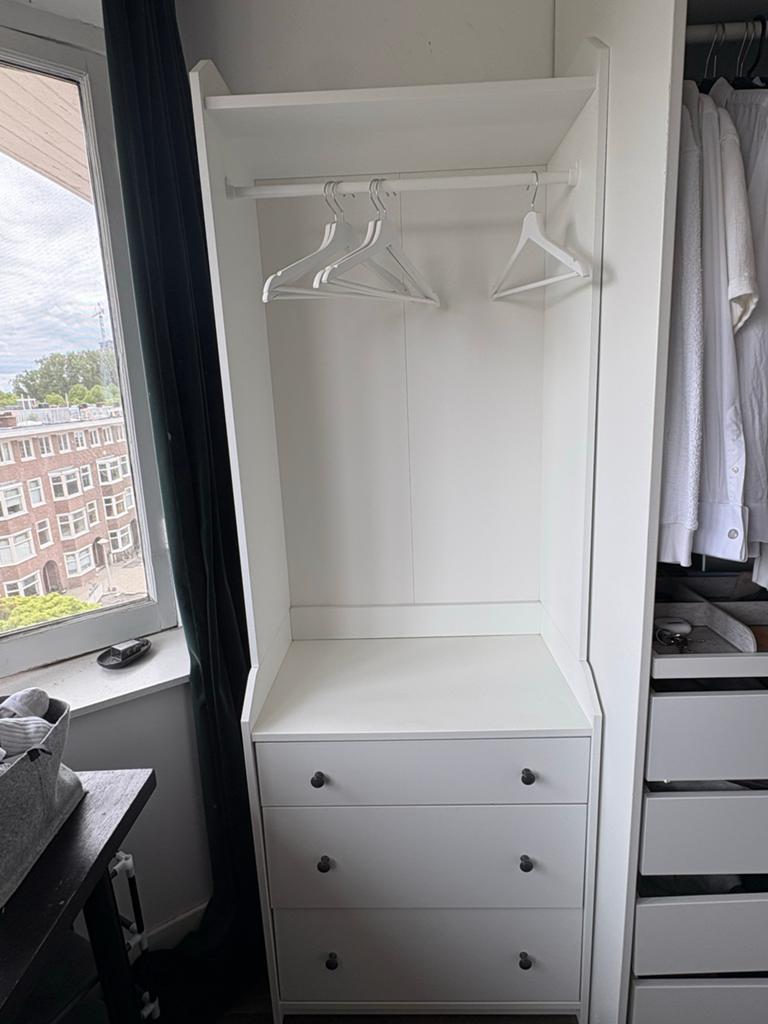 Witte kledingkast met hangruimte en lades (190x70x45 cm), Huis en Inrichting, Kasten | Kledingkasten, Gebruikt, Met lade(s), 150 tot 200 cm