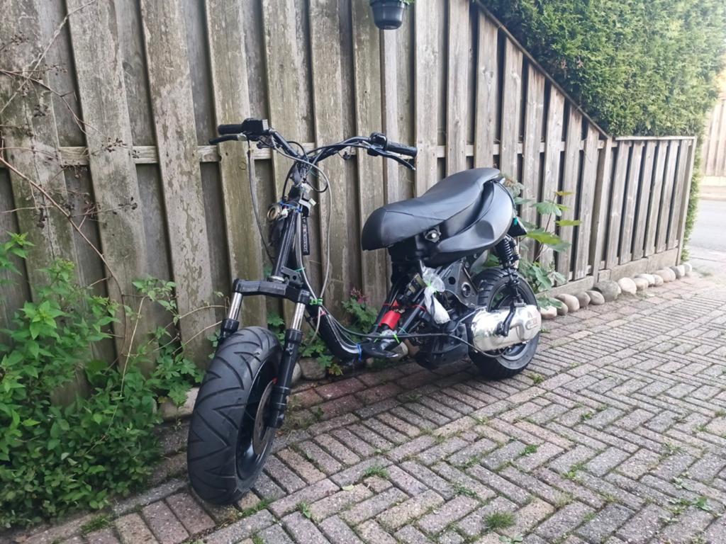Malaguti f15 goed frame 70cc malossi AC, Ophalen, Gebruikt