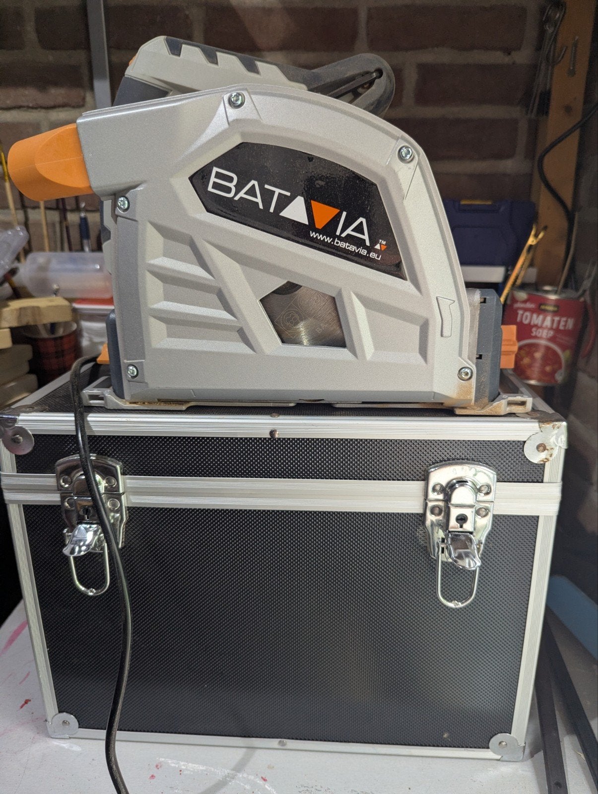 Batavia lineaalzaag inclusief geleiders, Ophalen, 1200 watt of meer