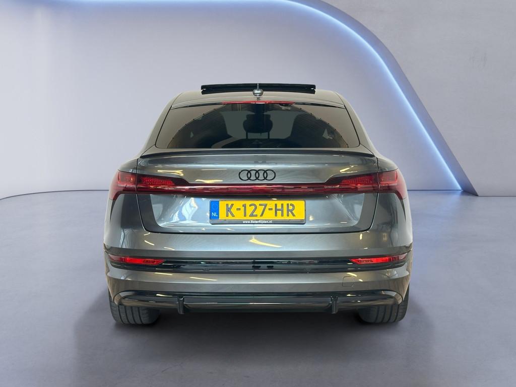 Audi E-tron Sportback 55 quattro S edition 95 kWh|B&O|SFEER|, Auto's, Automaat, 131 €/maand, Zwart, 95 kWh
