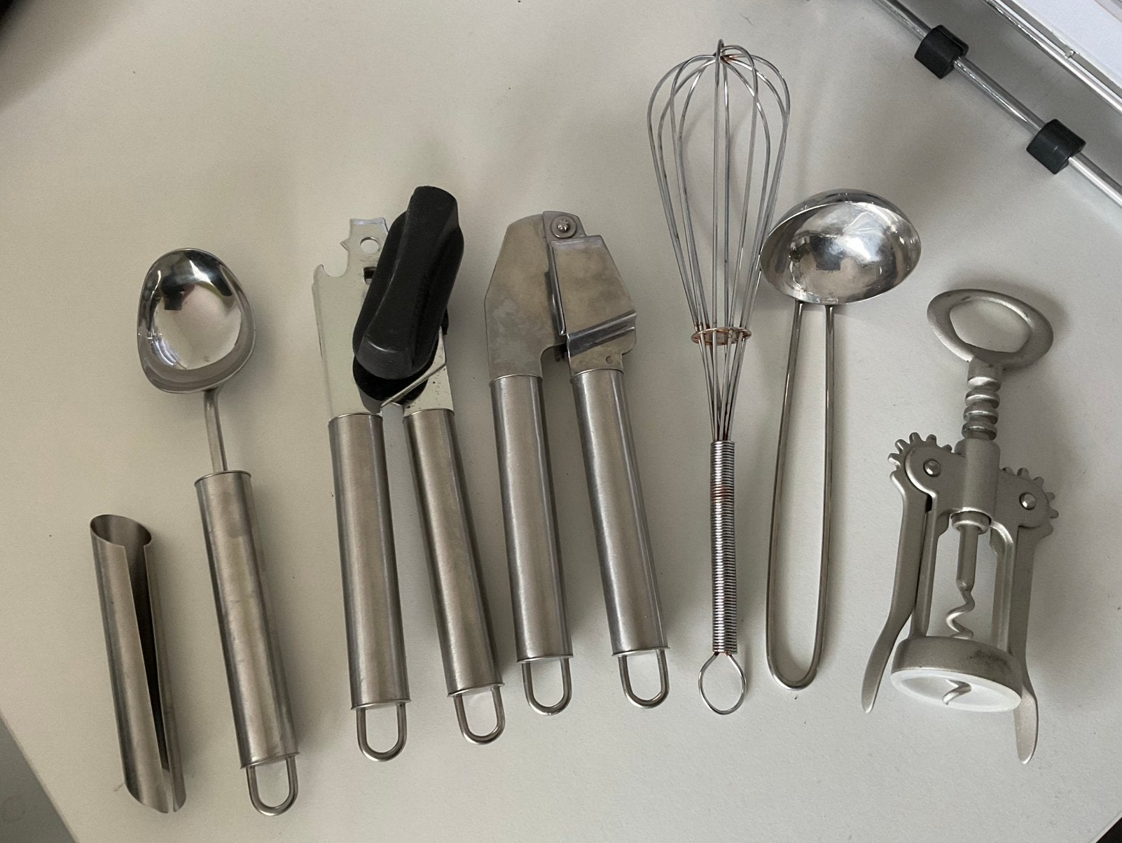 Keukengerei: garde, blikopener, knoflookpers, ijsschep, jus, Huis en Inrichting, Ophalen of Verzenden