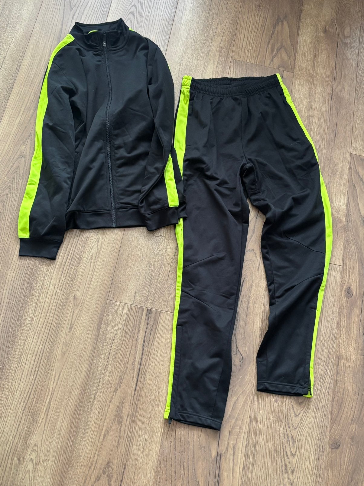 Dutchy Trainingspak /sportpak Maat 164, Ophalen of Verzenden, Zo goed als nieuw, Jongen, Sport- of Zwemkleding