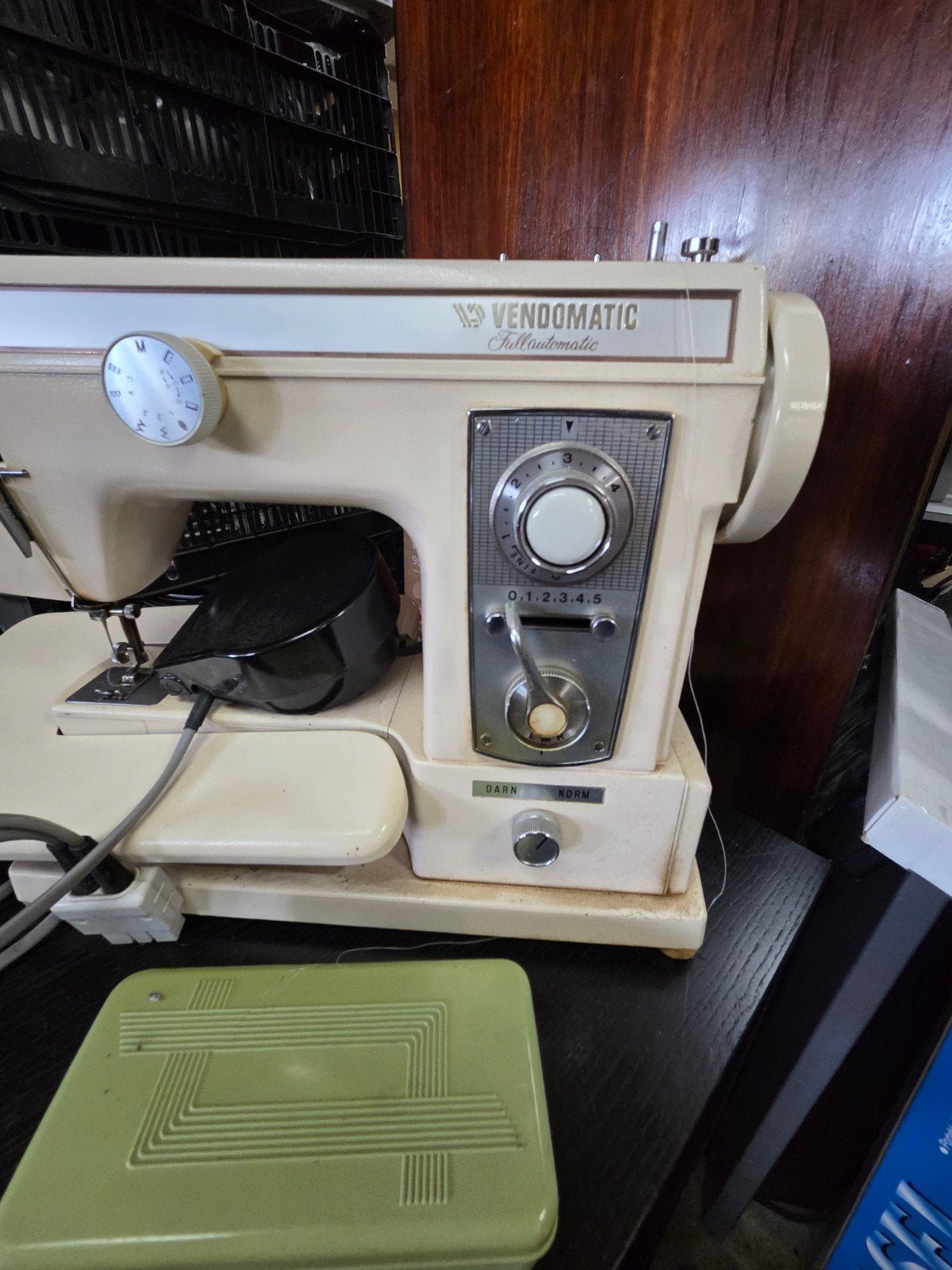 Vendomatic Naaimachine Model 7248 - Vintage en Functioneel, Ophalen of Verzenden, Gebruikt, Naaimachine, Overige merken