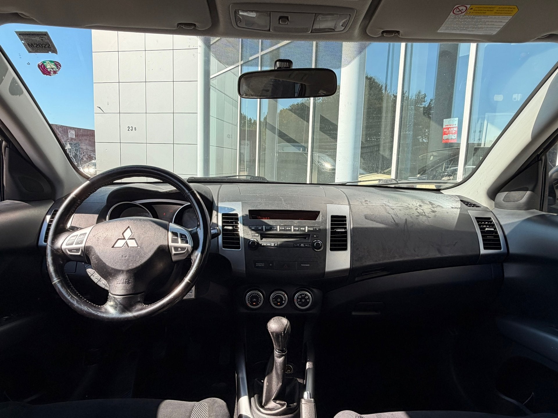 Mitsubishi Outlander 2.4 Inspire 2WD|Trekhaak|Pdc, Voorwielaandrijving, Huisgarantie, 4 cilinders, Met garantie (alle)