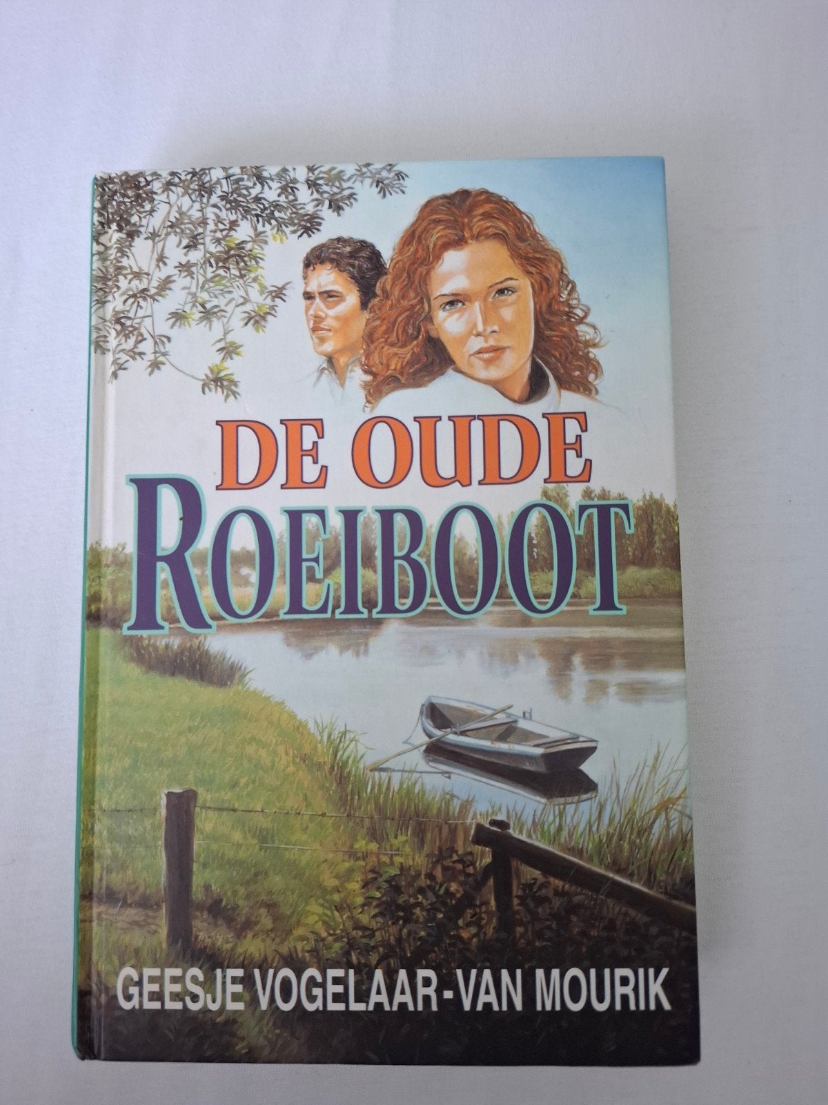 Geesje Vogelaar-van Mourik - De oude roeiboot, Geesje Vogelaar-van Mourik, Noord-Brabant, Ophalen of Verzenden, Zo goed als nieuw