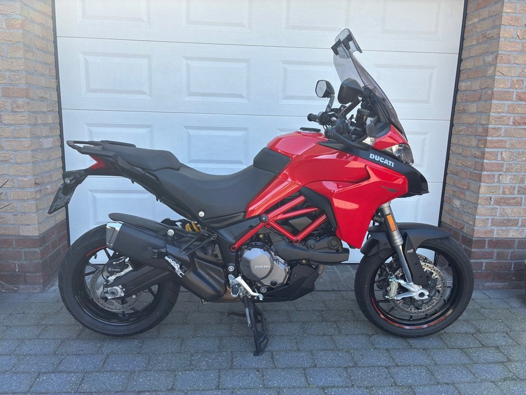 Ducati Multistrada 950S met koffers en desmo beurt, 2 cilinders, Handvatverwarming, Motorrijbewijs A, Particulier