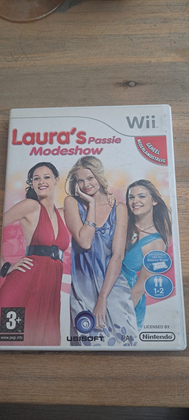 Laura's Passie Modeshow Wii - Compleet en in goede staat, Gebruikt, 1 speler, Ophalen of Verzenden, Vanaf 3 jaar