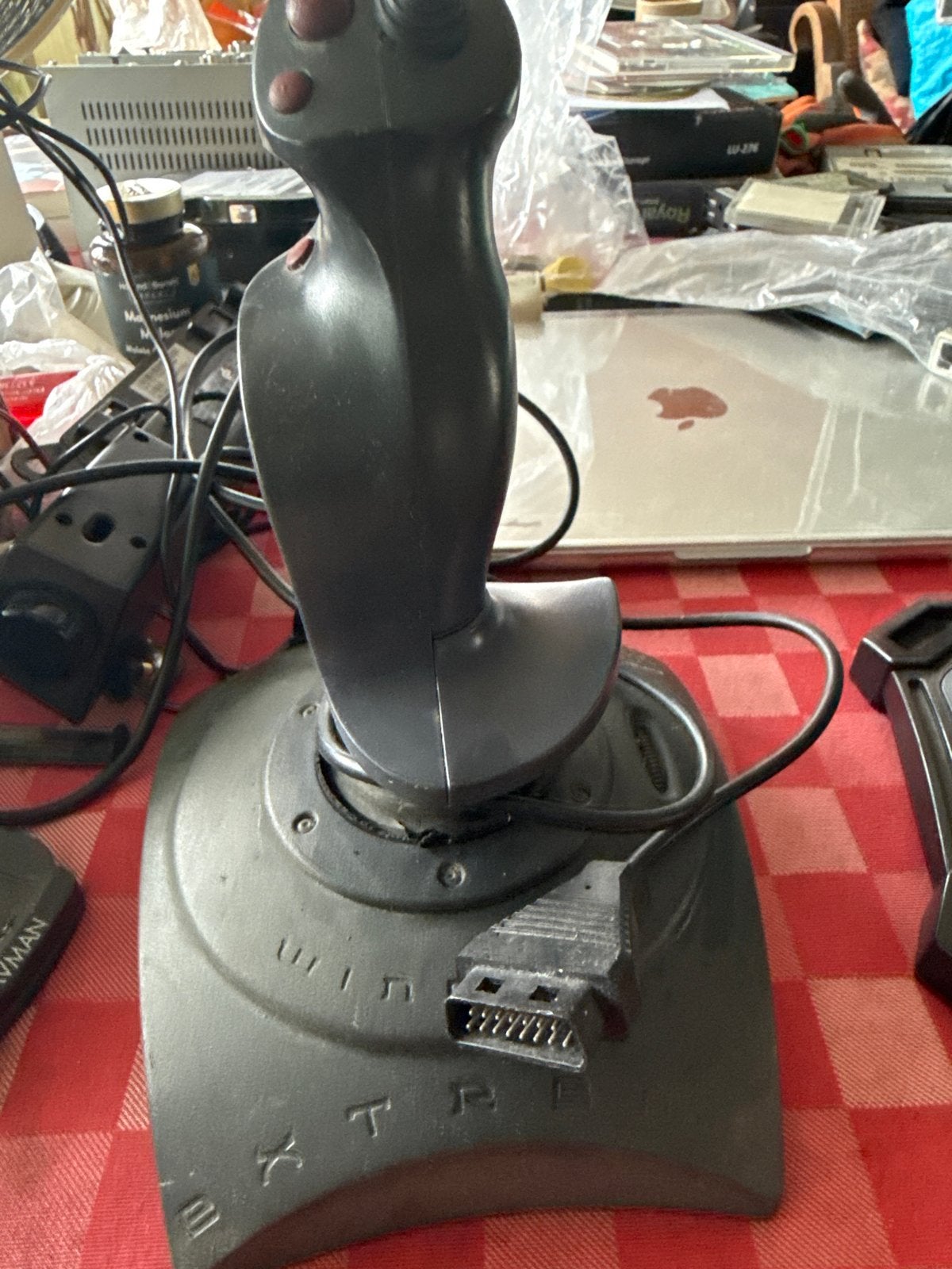 Logitech Wingman Extreme en/of een Attack 3 Joysticks, Computers en Software, Joysticks, Gebruikt, Ophalen of Verzenden