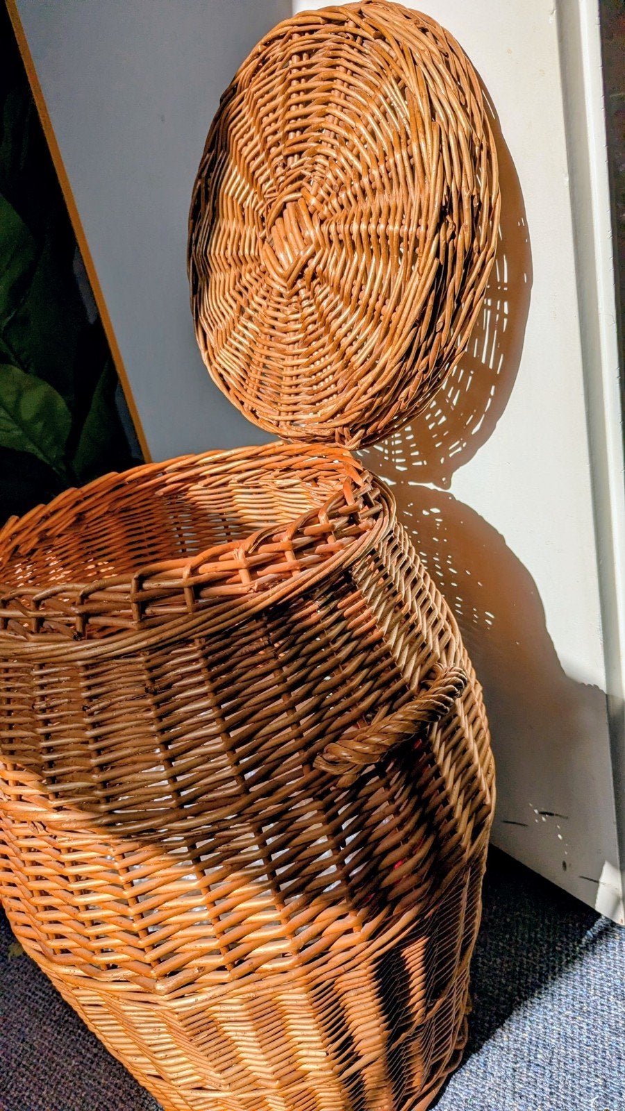 RIETEN MAND deksel handgrepen VEELOO imp.rotan vintage 60 70, Huis en Inrichting, Ophalen, Natuurlijk materiaal, Bruin, Landelijk