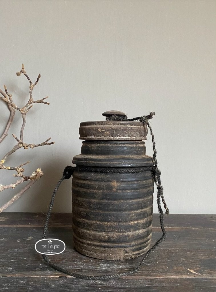 Oude houten kruik met deksel pot hout stoer sober landelijk, Verzenden, Handgemaakt, Overige vormen, Hout