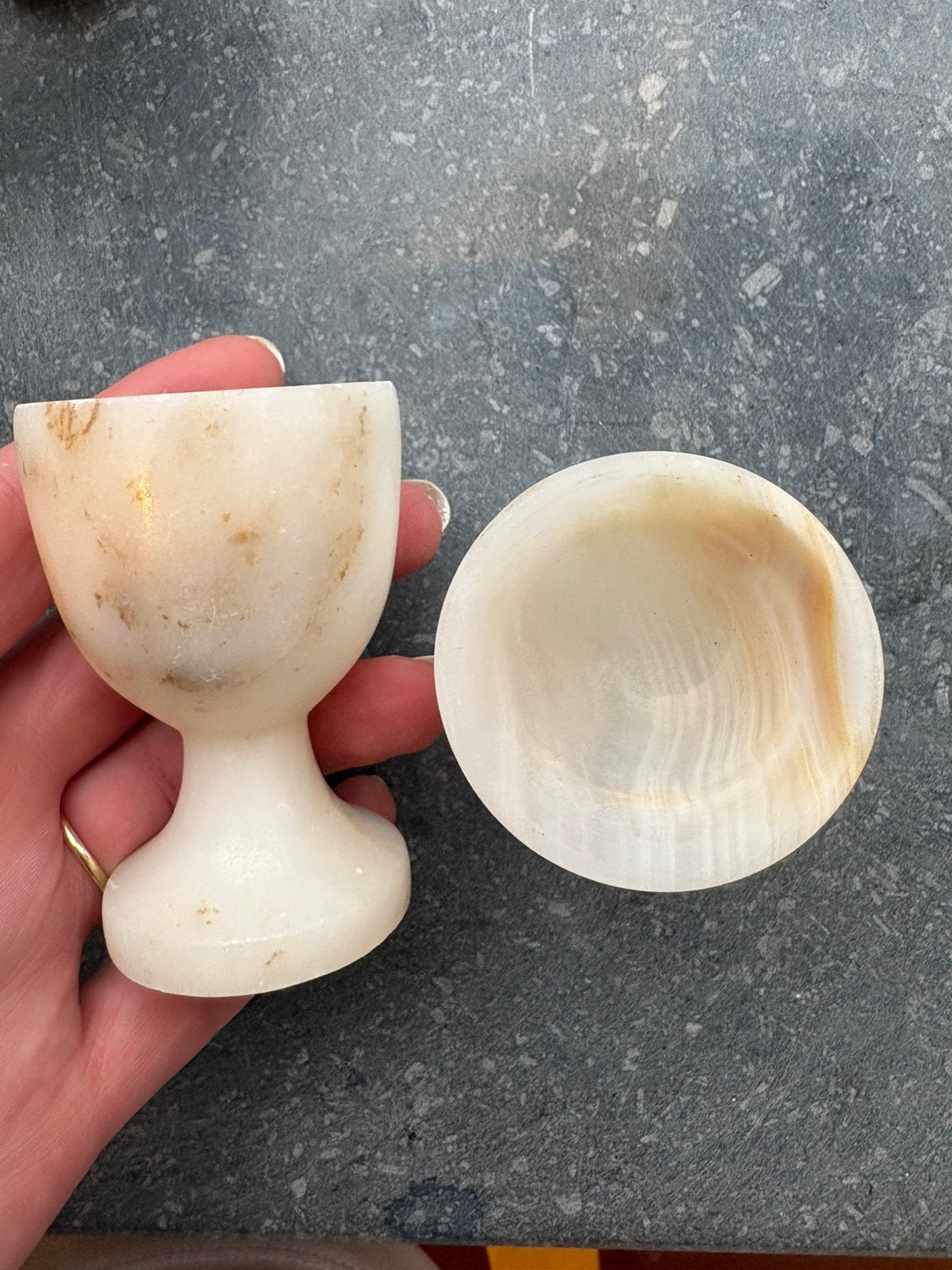 Vintage onyx marmer eierdopje - crème 2 stuks natuursteen, Verzenden, Zo goed als nieuw
