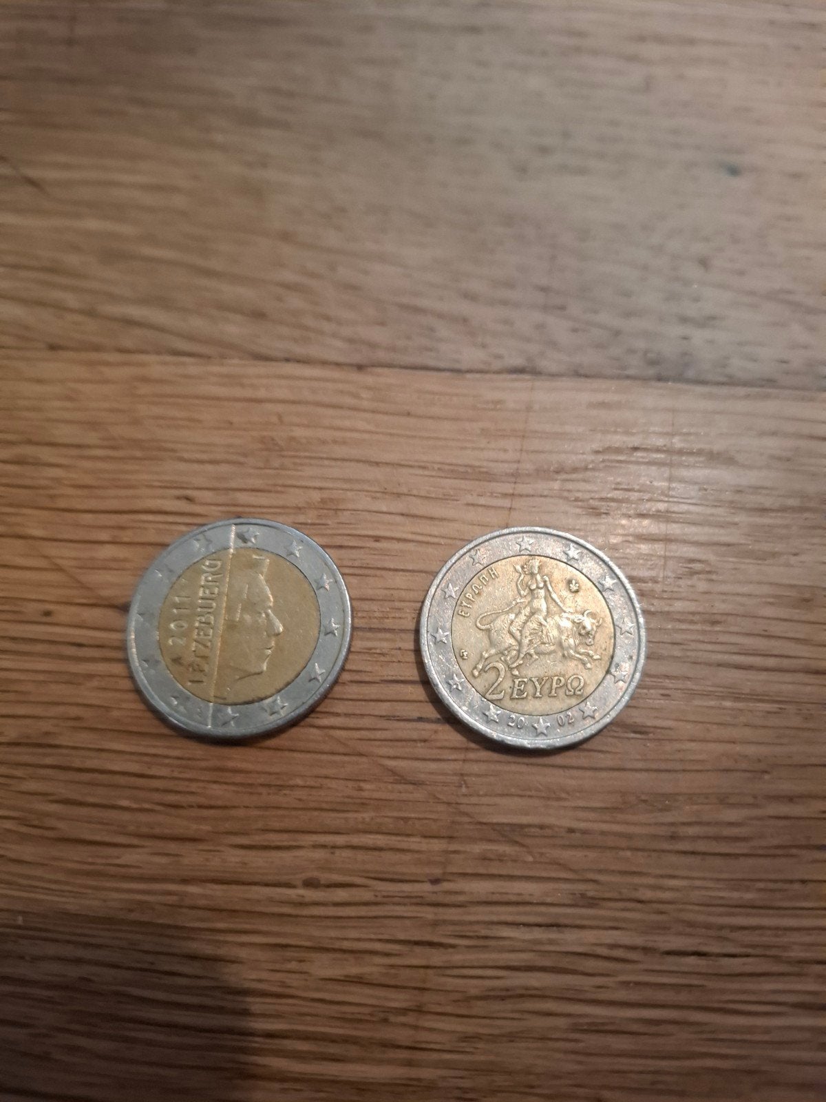 2 Euro munten: Luxemburg 2011 en Griekenland 2004, Ophalen of Verzenden, Griekenland, 2 euro