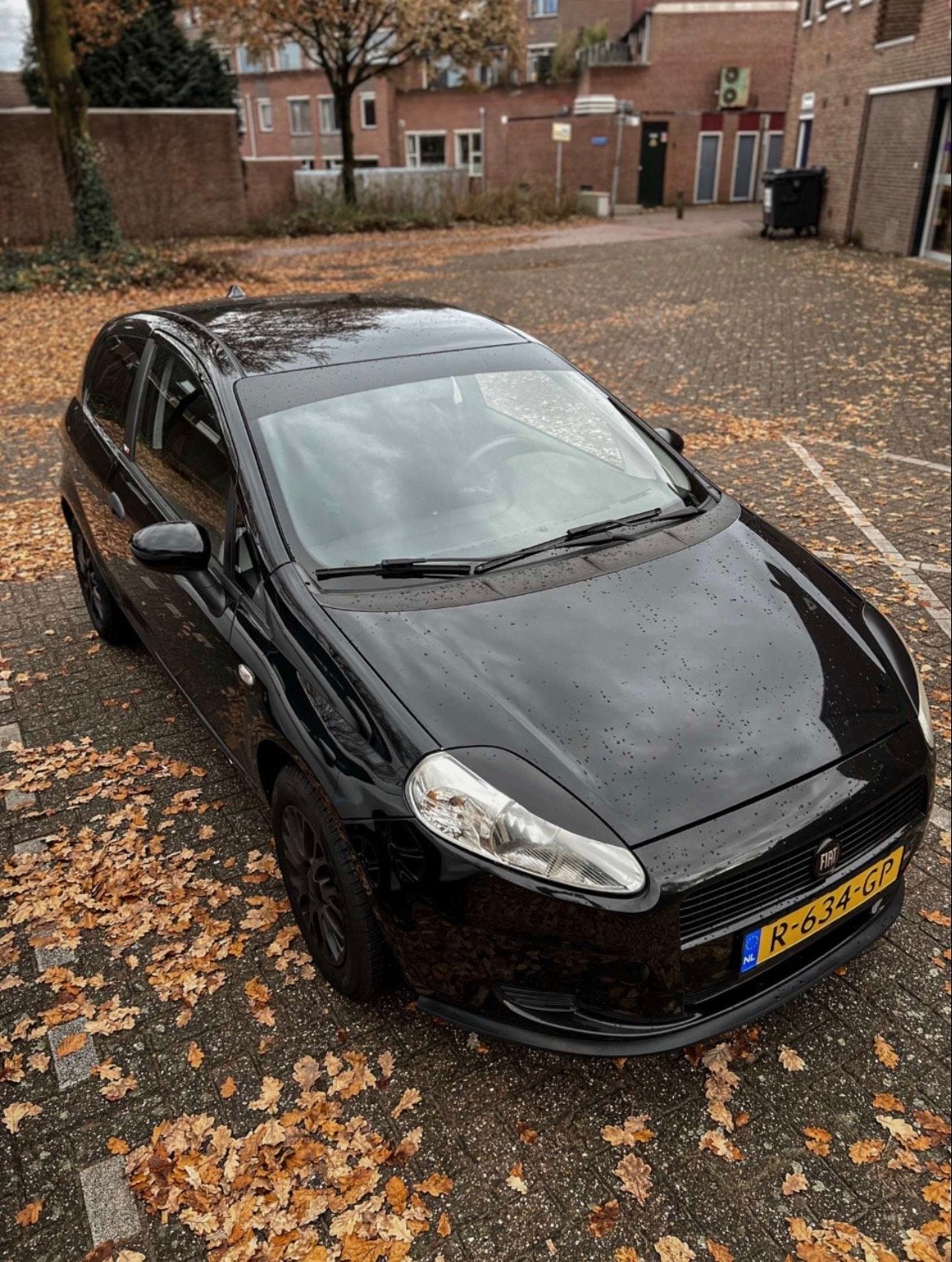 Fiat Punto 1.2 3DR 2009 Zwart, Auto's, 40 €/maand, 1242 cc, 4 cilinders, Zwart