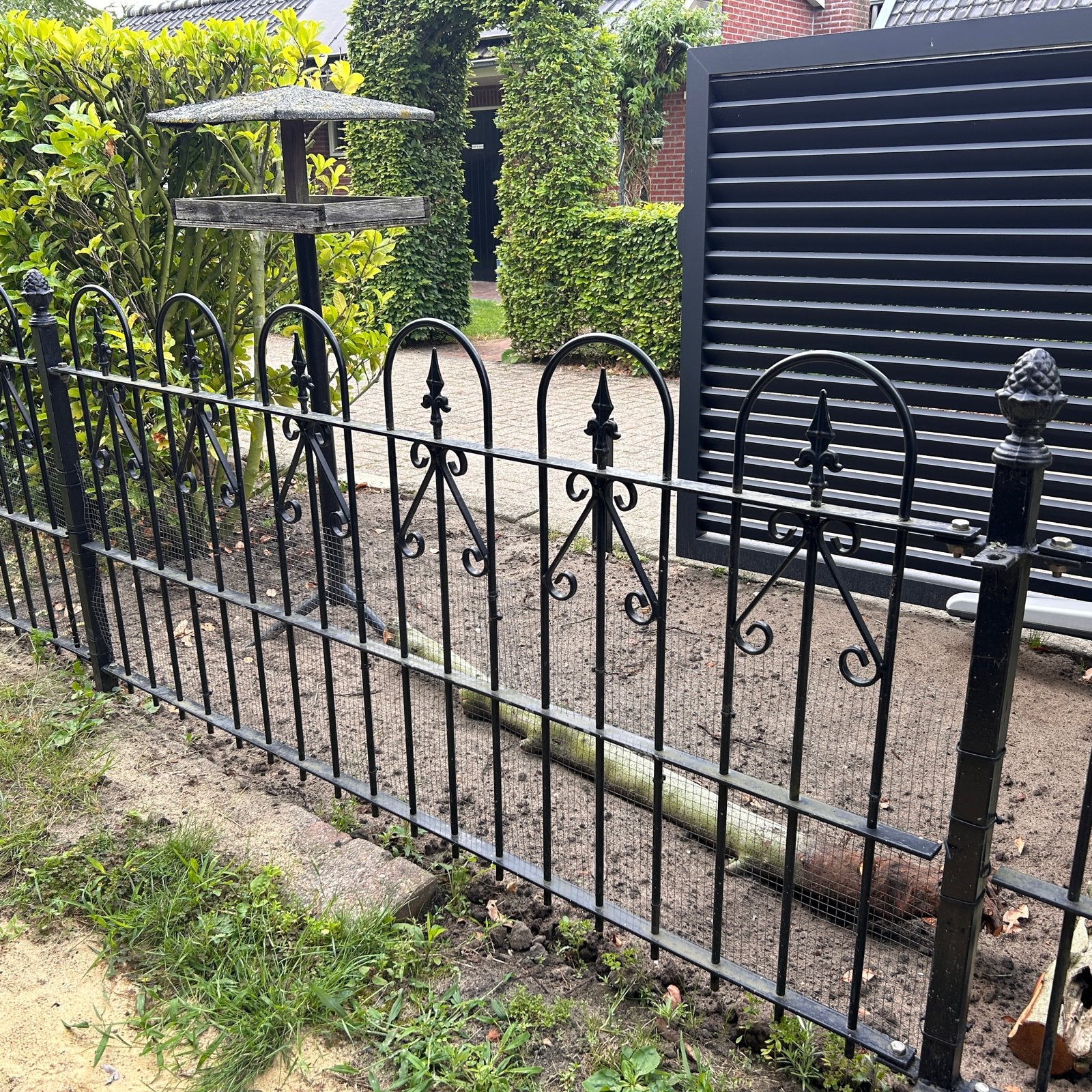 41 meter sierhekwerk met palen en poortjes, Ophalen, Met poort, Zo goed als nieuw, Sierhekwerk