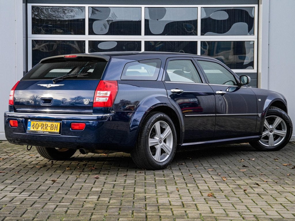Chrysler 300C Touring 3.5 V6 | Leder | Xenon | Navi | Cruise, Auto's, Chrysler, Automaat, Gebruikt, Blauw, 1760 kg