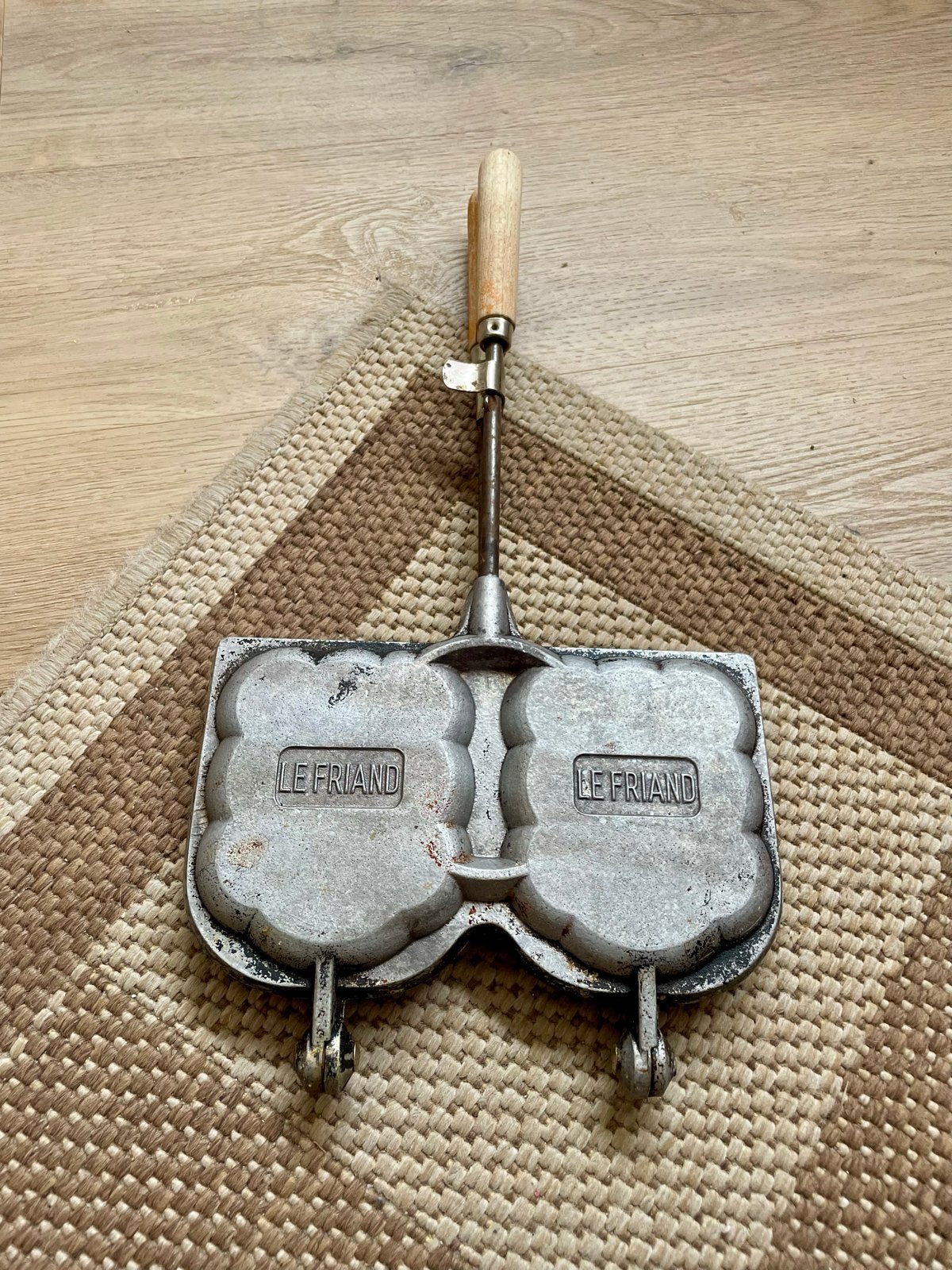 Vintage LE FRIAND wafelijzer - Antiek tosti-ijzer, Ophalen of Verzenden, Gebruikt