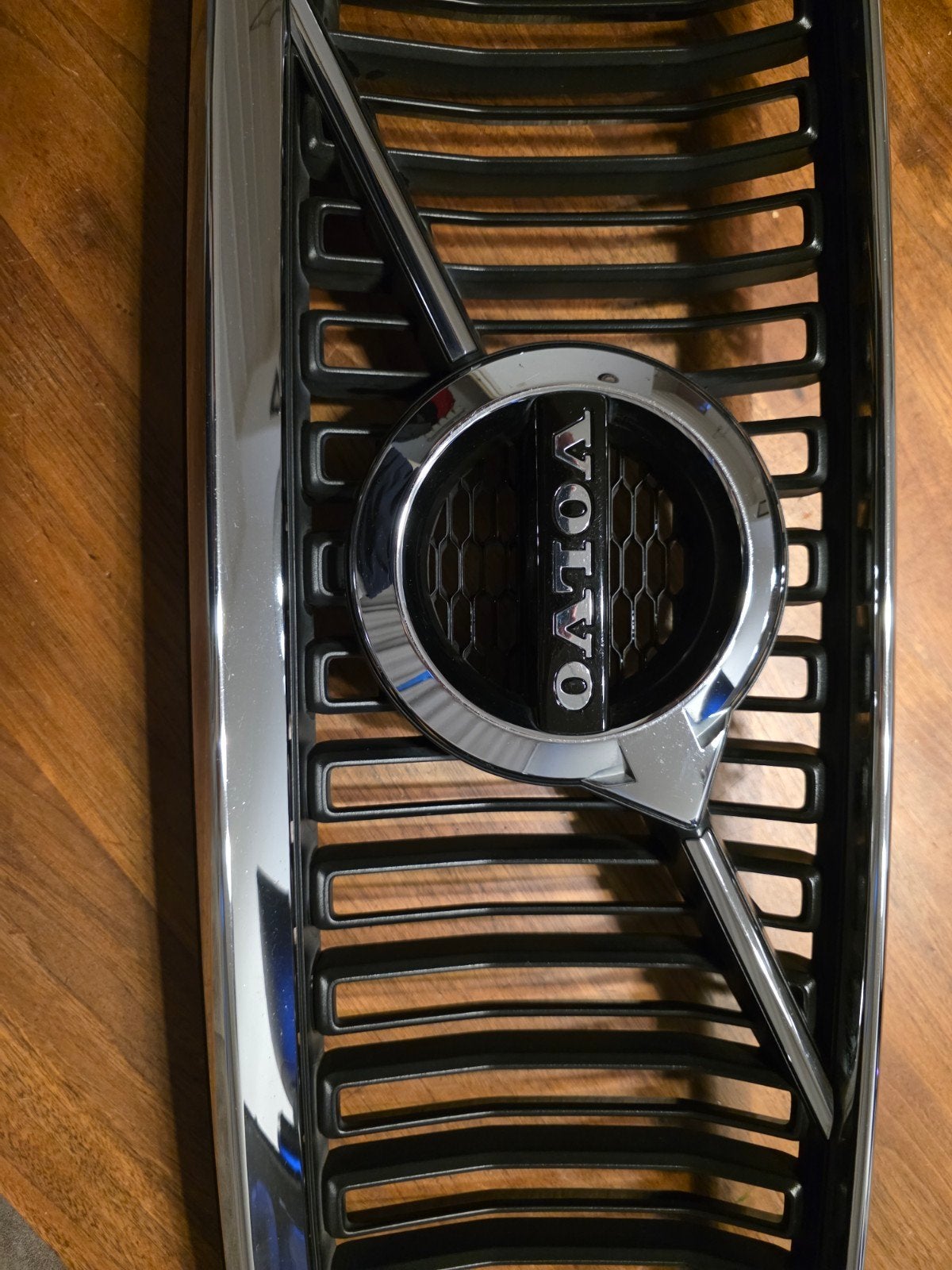 Volvo V60 / S60 Grille 2019+, Ophalen of Verzenden, Gebruikt, Voor, Volvo