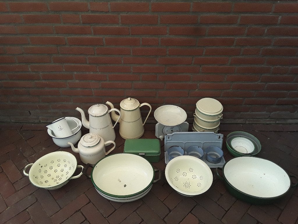 18 Emaille antieke items, Antiek en Kunst, Antiek | Emaille, Ophalen of Verzenden