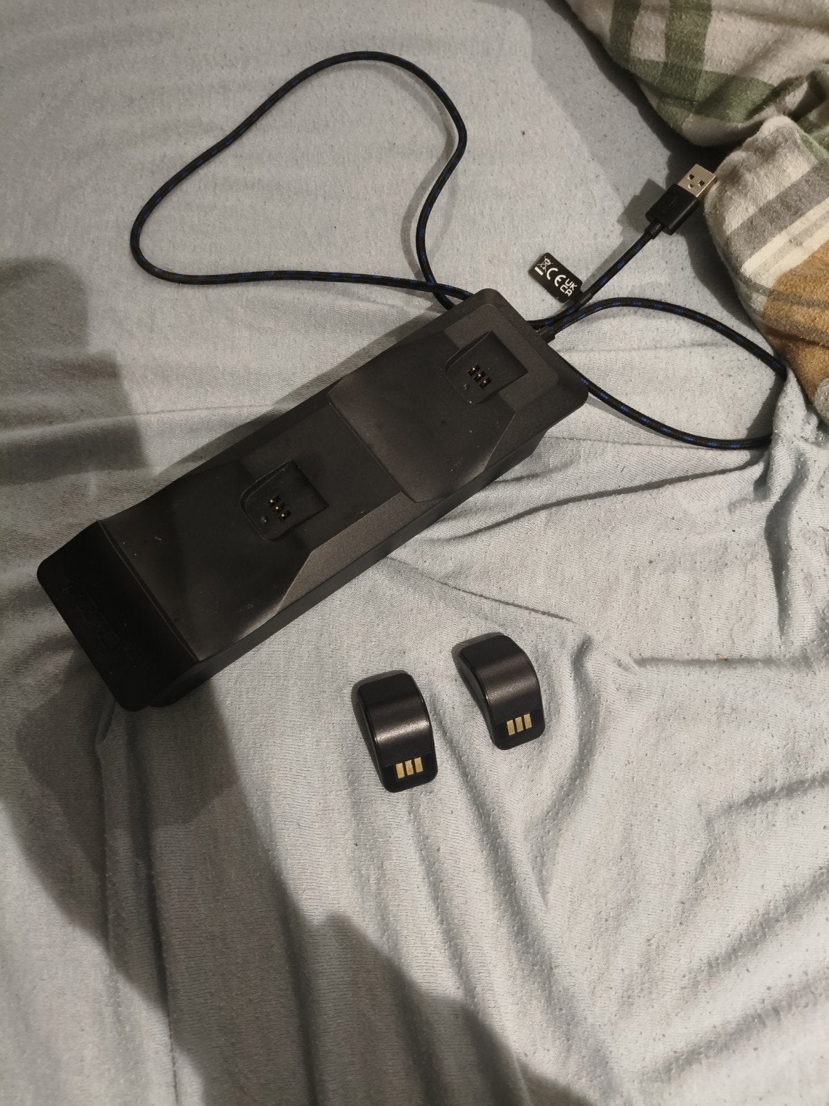 Razer Controller Oplaadstation met Batterijen, Xbox, Ophalen of Verzenden, Zo goed als nieuw, Razer