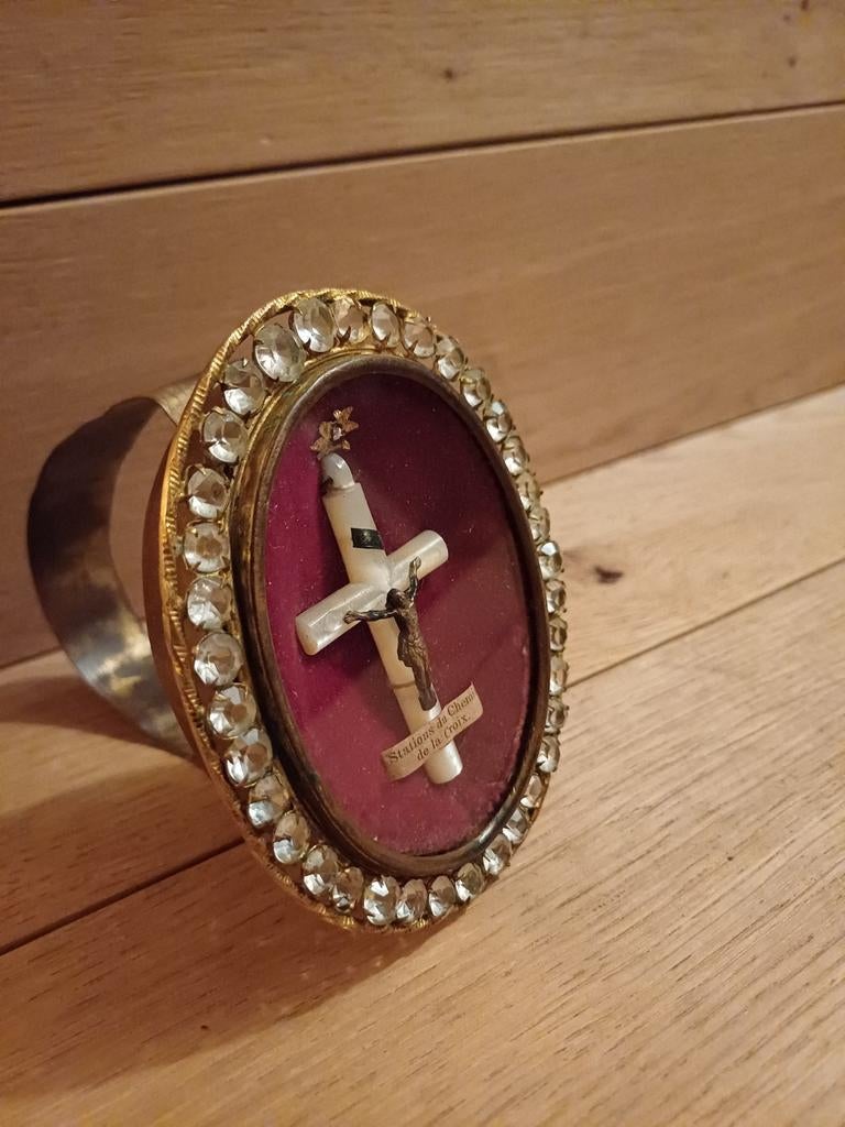 antiek bisschop, pastoor armband relikwie, Ophalen of Verzenden