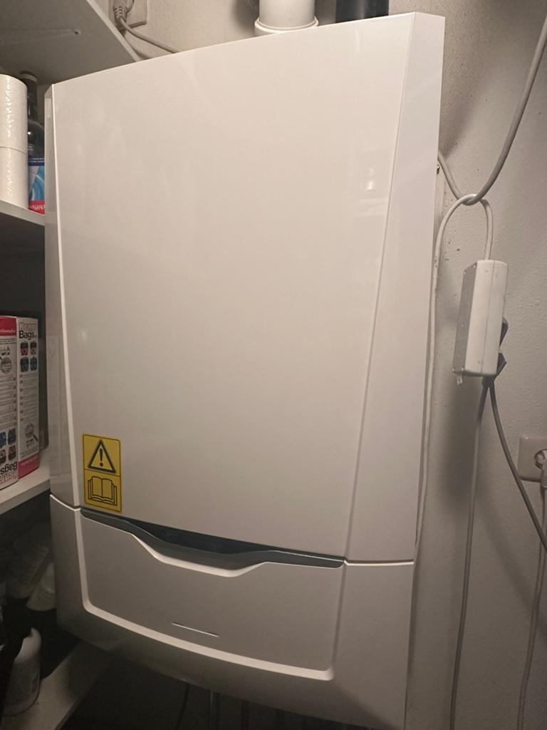 Calentade Ace 40c CW5 Geschikt voor Grotere huishoudens, Ophalen, Geiser, Minder dan 20 liter, 6 t/m 10 jaar oud