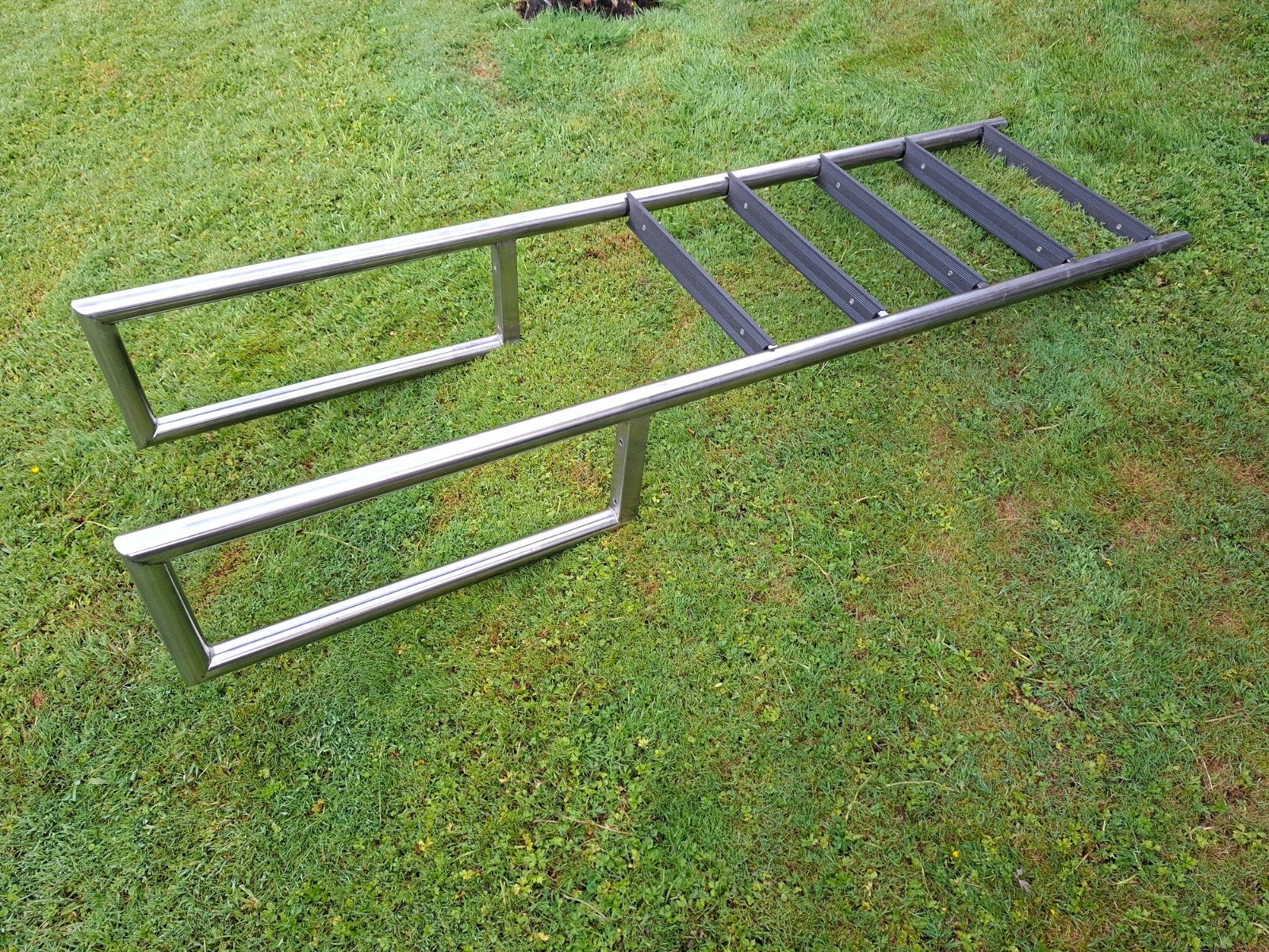 Rvs zwemtrap, Ophalen