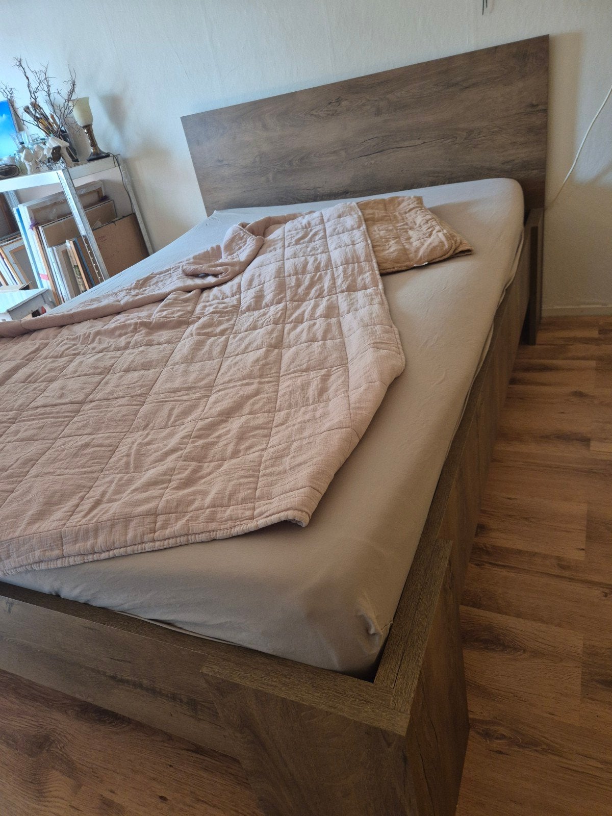 2 persoons bed . Hout  inclusief lattenbodem. 140./200, Ophalen, Zo goed als nieuw, Tweepersoons