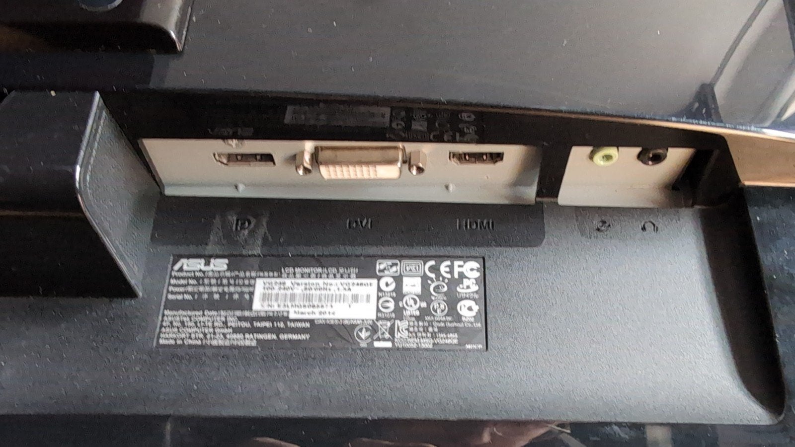 Foto 4 van Asus vg248 full hd gaming monitor 144hz