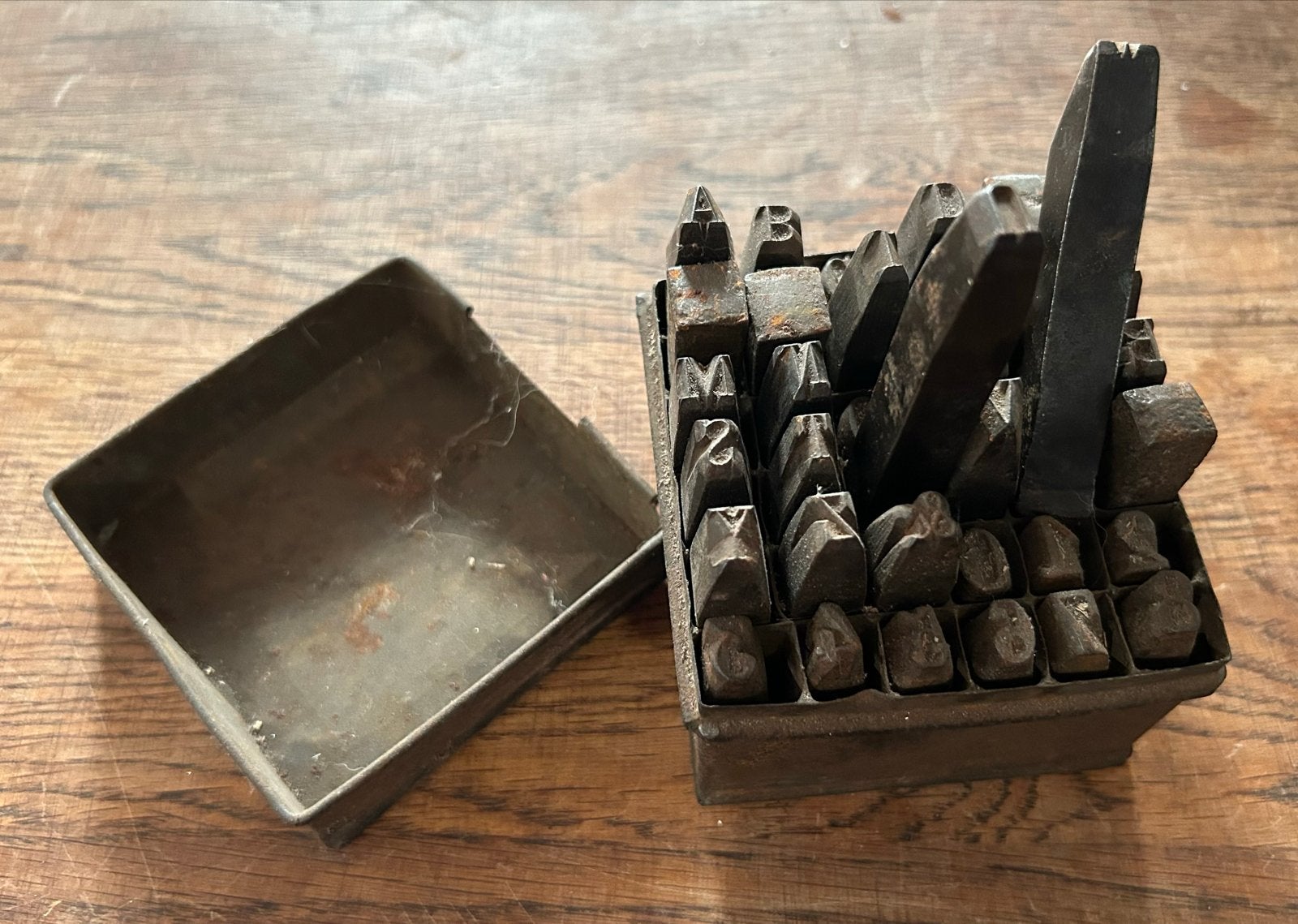 Grote set slagstempels, compleet 10mm, Antiek en Kunst, Ophalen of Verzenden